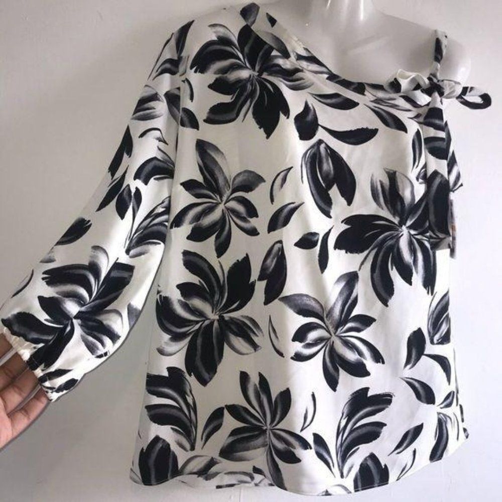 Alfani Floral Gemstone Blouse Black White S